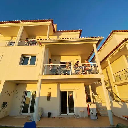 Arthouse Surf 招待所 埃里塞拉