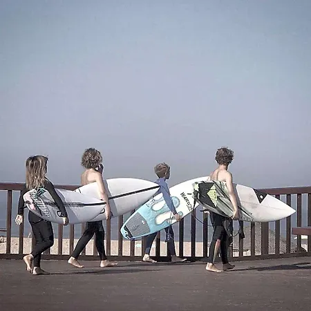 Arthouse Surf Gæstehus