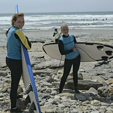 Guest house Arthouse Surf *